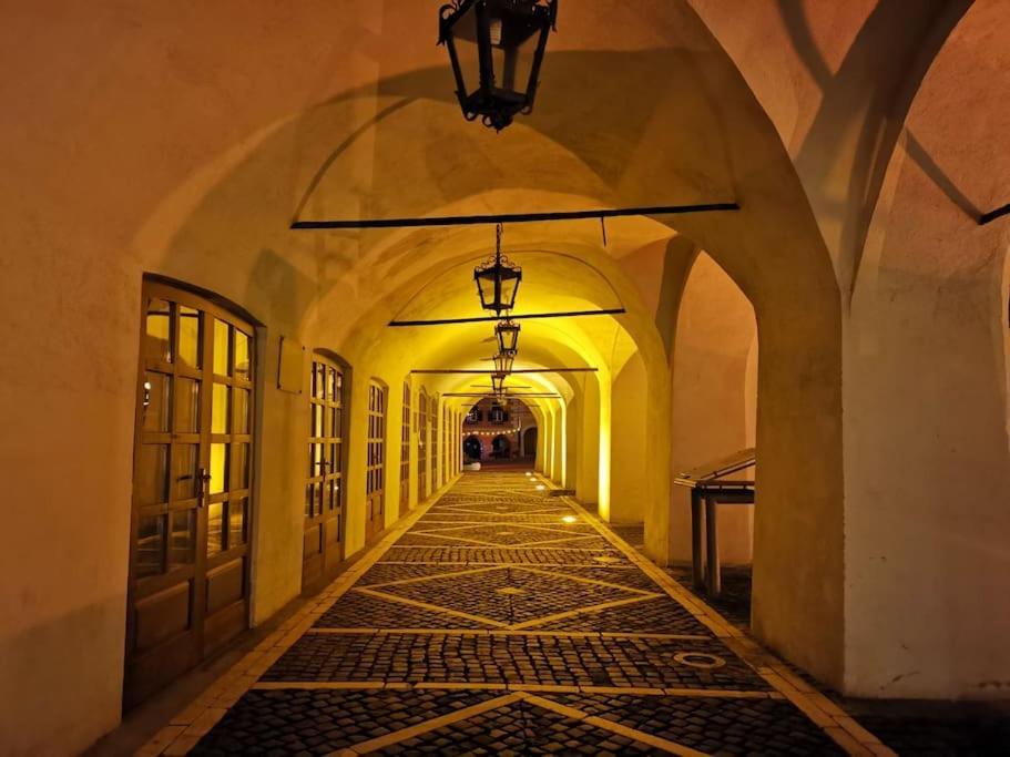 Charming Studio Ideal For Getaways Or Workations In Sibiu'S Medieval City Center Εξωτερικό φωτογραφία