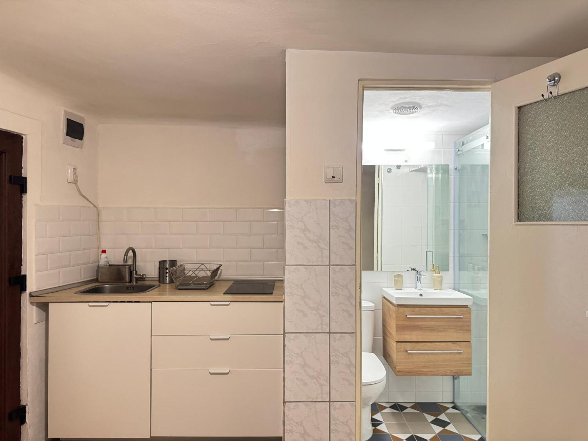 Charming Studio Ideal For Getaways Or Workations In Sibiu'S Medieval City Center Εξωτερικό φωτογραφία